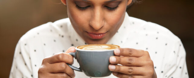 Drinking Caffeine May Reduce Alzheimer's Clumps in The Brain, Study Finds